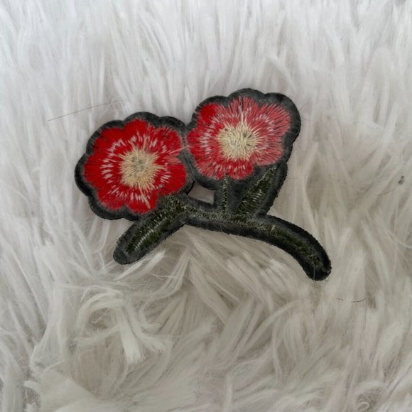 Lot of 10 Patches Red Flower Green Leaf Iron On Patches Embroidery Patches - Picture 6 of 8